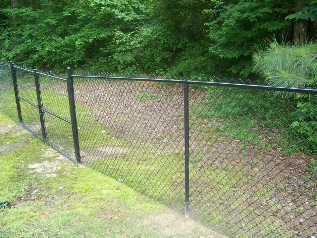 Install a Chain Link Fence on Uneven Ground