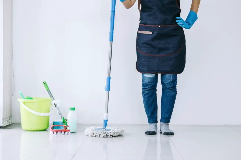 How to Deep Clean Your Laundry Room