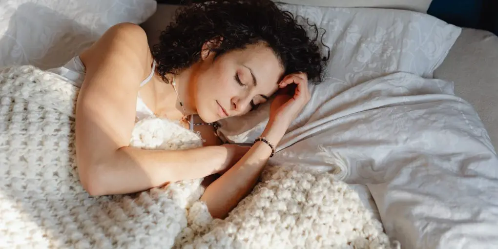 9 Effective Sleep Tips to Manage Your Insomnia