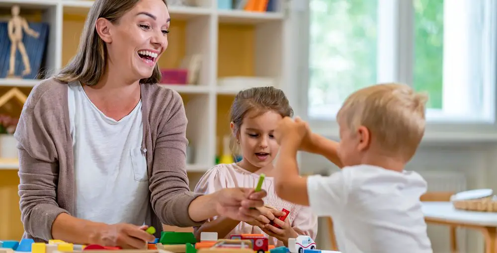 4 reasons why you should consider childcare for your kid